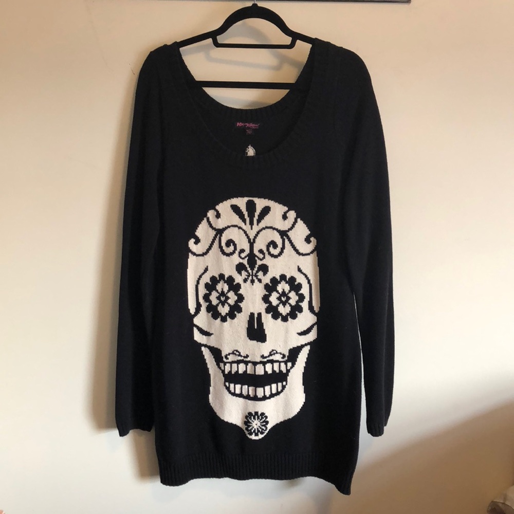 Betsey Johnson skull sweater